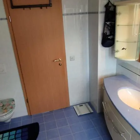 Casa Diana Locarno-cugnasco 招待所 *